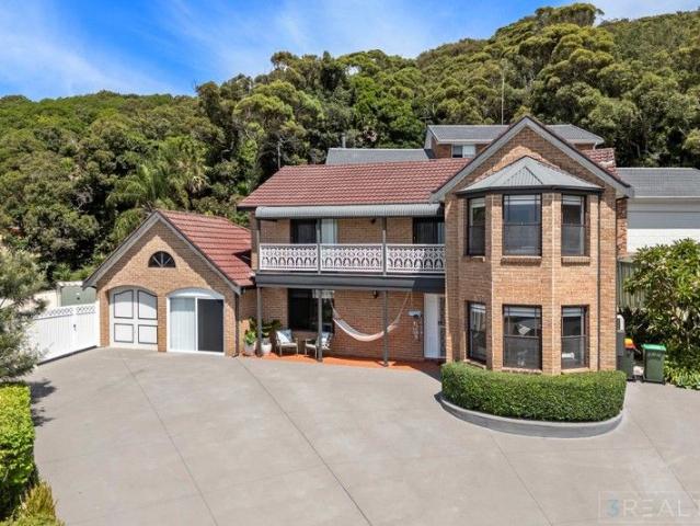 Ocean Views! Prime Location!