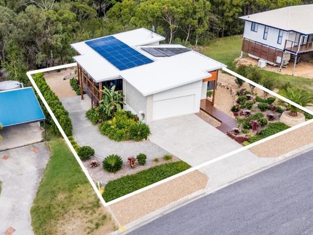 The Ultimate Coastal Hybrid: Modern Main Residence + Dual Living Yield