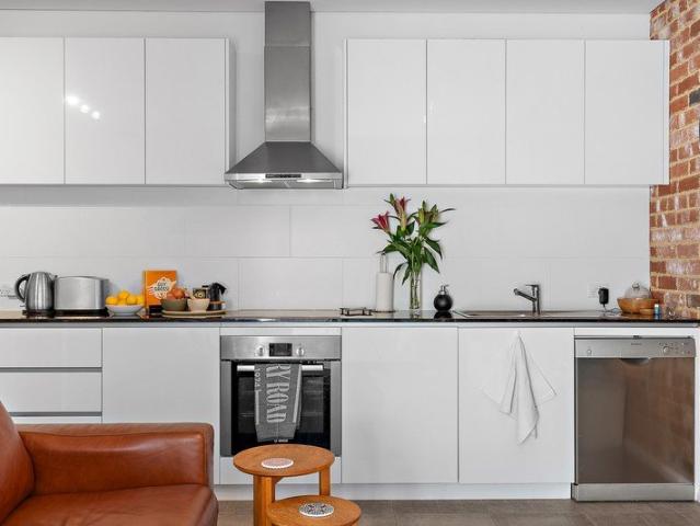 THE ULTIMATE CITY FRINGE LIVING!