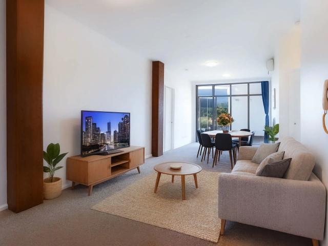 the ultimate city pad in a great location!