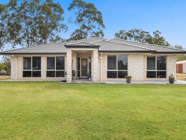 THE ULTIMATE ACREAGE ESTATE: Genuine Dual Living