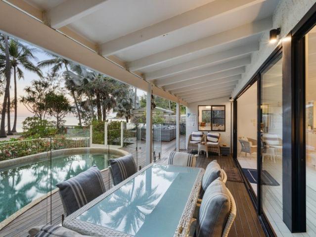 The Ultimate Beachfront Statement: Belle Roche