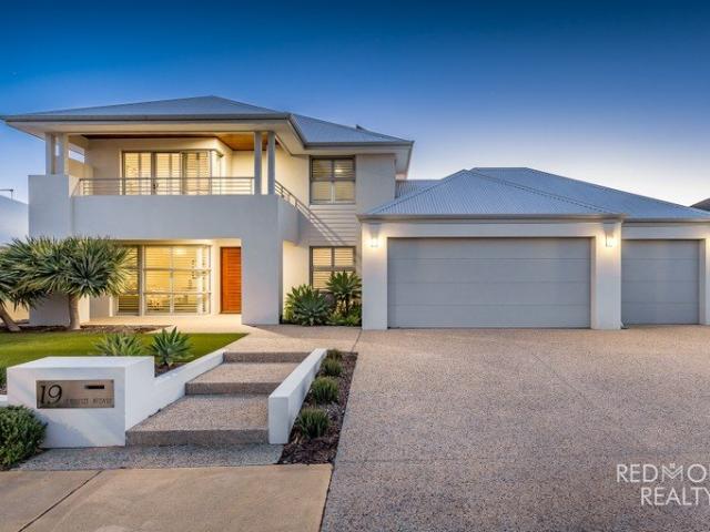 The Ultimate Burns Beach Family Residence!