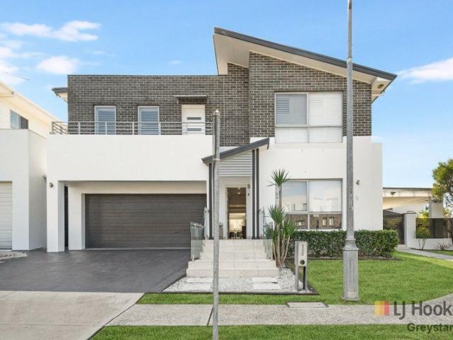 THE ULTIMATE ENTERTAINER ON 531SQM! OPEN SATURDAY AT 10:15AM