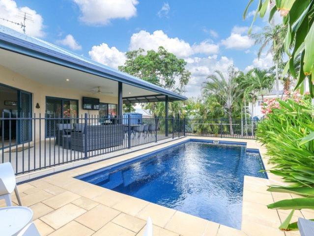 The Ultimate Family Entertainer in One of Durack's Most Sought After Courts or Investors Dream!