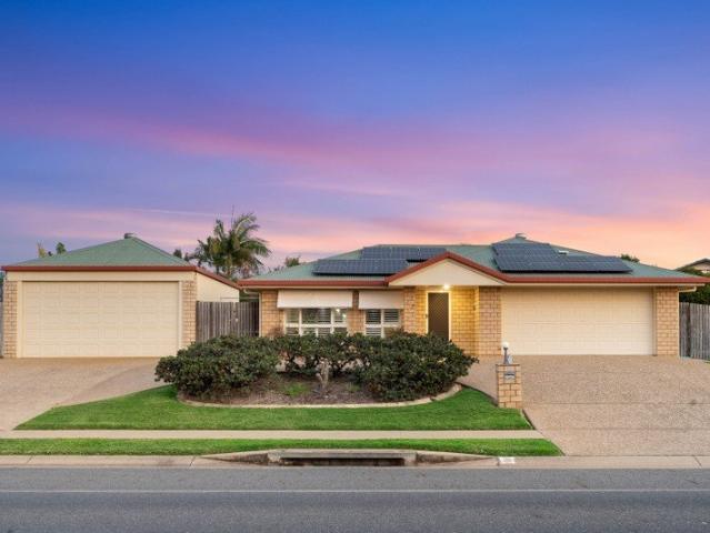 The Ultimate Family Entertainer with Shed, Solar & Space for Everyone