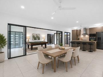 THE ULTIMATE FAMILY FLOOR PLAN SPACE, STYLE, SIDE ACCESS & ENORMOUS ENTERTAINING