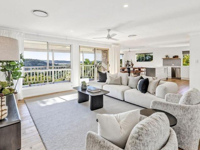 The Ultimate Family Haven: Sprawling Dual Living in Bilambil Heights