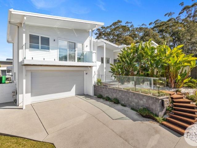 THE ULTIMATE FAMILY HOME!