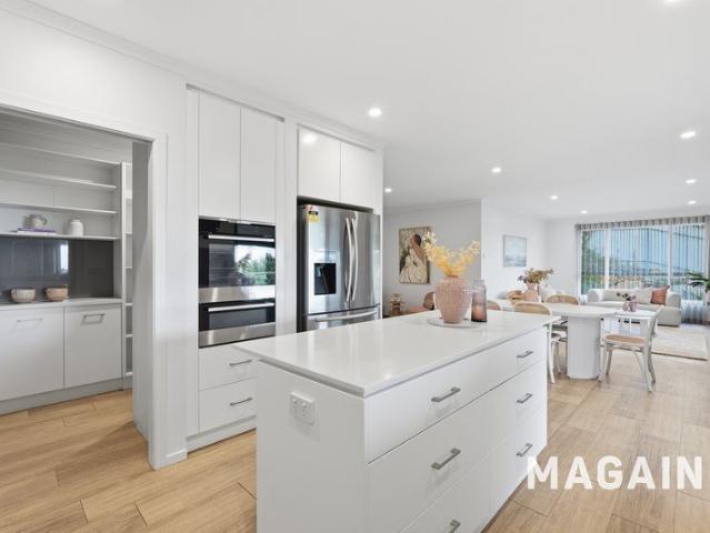 The Ultimate Family Home On A Generous Size Allotment.