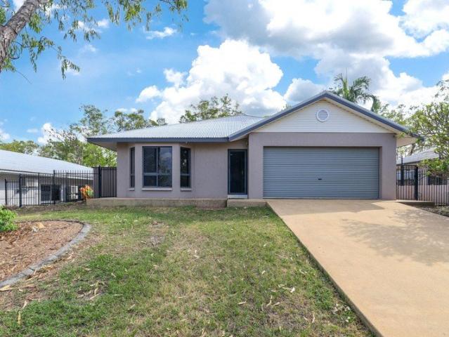 THE ULTIMATE FAMILY HOME SOLAR POWER, SHED + SPACE & A MASSIVE 618SQM BLOCK!