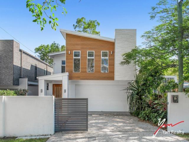 The Ultimate Family Legacy: Structural Excellence Meets Unrivaled Location