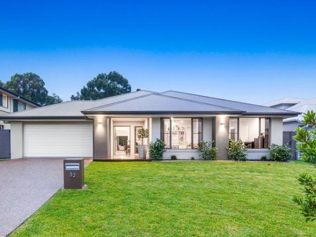 The Ultimate Family Retreat in Prestigious Club North