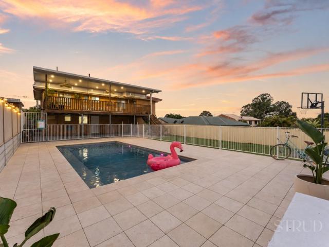 The Ultimate Family Retreat! Stunning Pool, Deck w/ Amazing Views and More!
