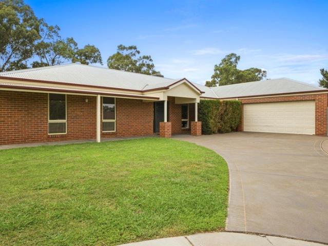 The Ultimate Family Retreat with Space, Comfort & Flexibility