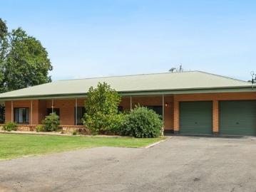 3000 sqms approx, City Views, all offers presented!