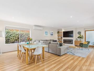 THE ULTIMATE IN LUXURIOUS MODERN FAMILY LIVING