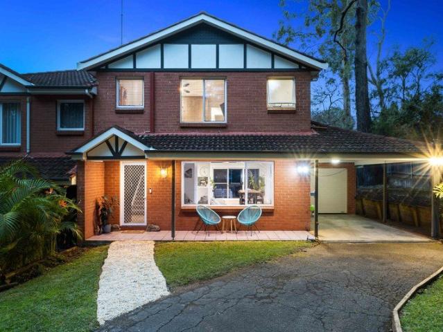 The ultimate in townhouse living walk to station