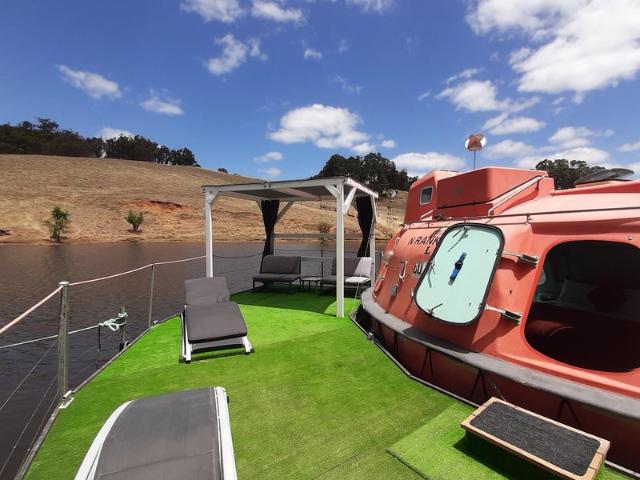 THE ULTIMATE OFF GRID LIFESTYLE PROPERTY