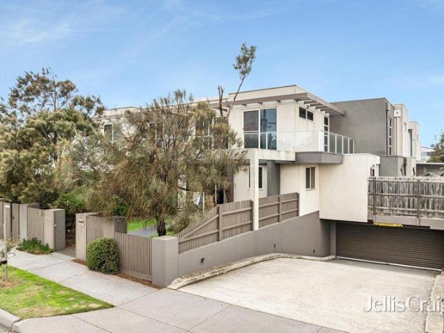 The Ultimate Lock and Leave Bayside Lifestyle