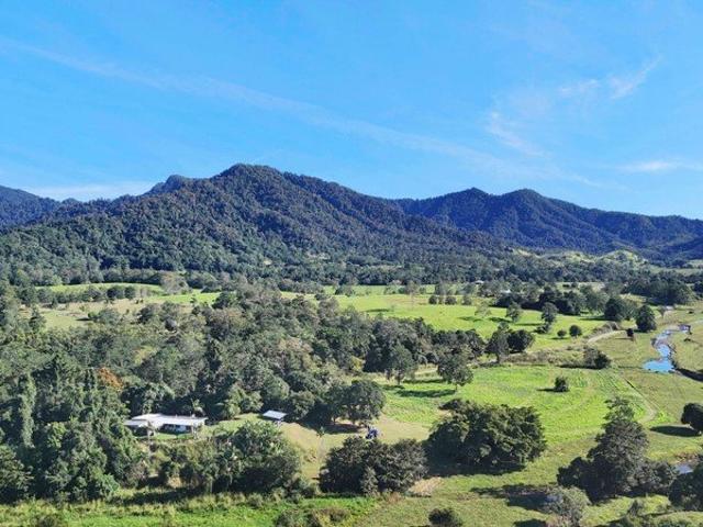 The Ultimate Lifestyle Property Acreage, Views & Opportunity