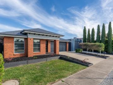 The Ultimate Multi Generational Estate: Acreage Ambition in Central Shepparton Where Lifestyle Meets Opportunity: Nearly 1 Acre of Pure Versatility