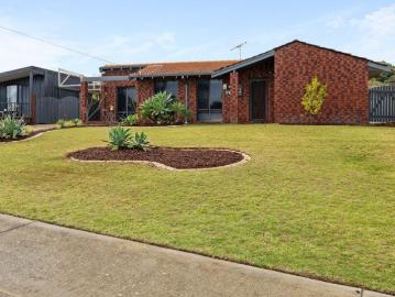 The ultimate multi generational living opportunity