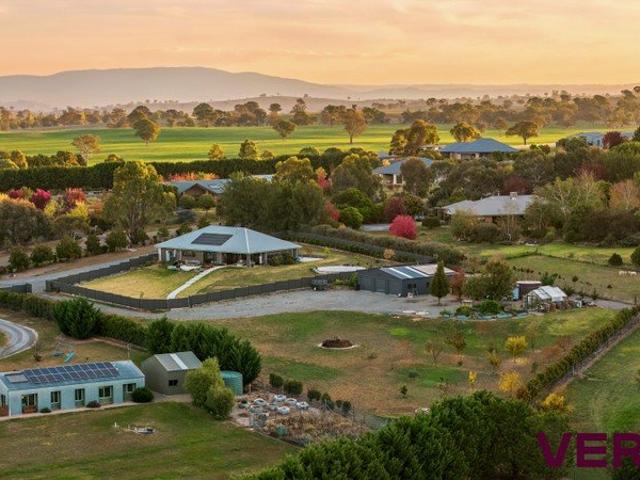 Gorgeous Rural Estate, Situated 8,238m2 Land Holding