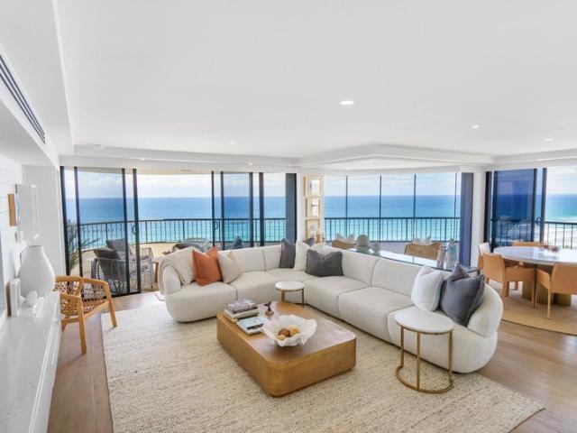 The Ultimate 'Silverpoint' Apartment With Forever Views!