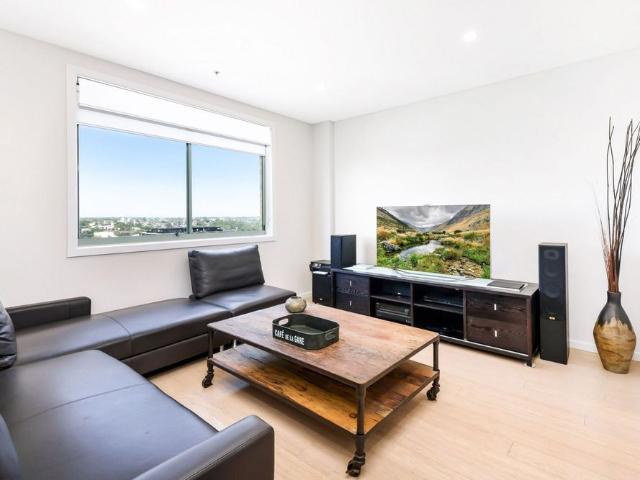 The Ultimate Penthouse Lifestyle * Available 25/08/26