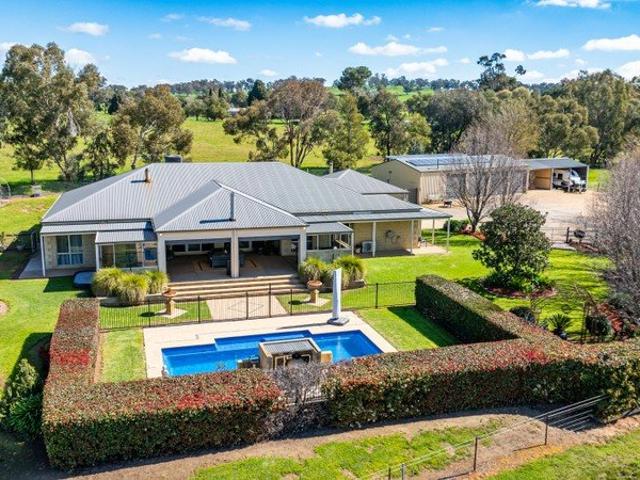 The Ultimate Rural Lifestyle Property. 2.97*Ha | 7.34*Acres