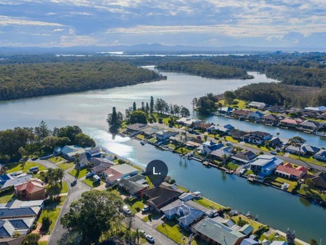The Ultimate Waterfront Lifestyle