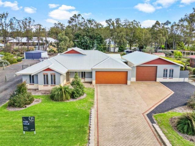 The Ultimate Tree Change Lifestyle with Space for the Whole Family