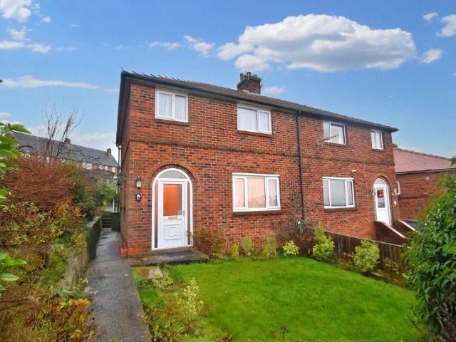 The Uplands, Scarborough, North. 3 bed semi detached house to rent £1,025 pcm £237 pw
