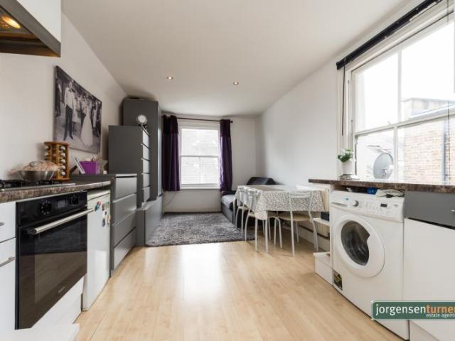 The Vale, Acton, W3 Studio to rent £1,250 pcm £288 pw