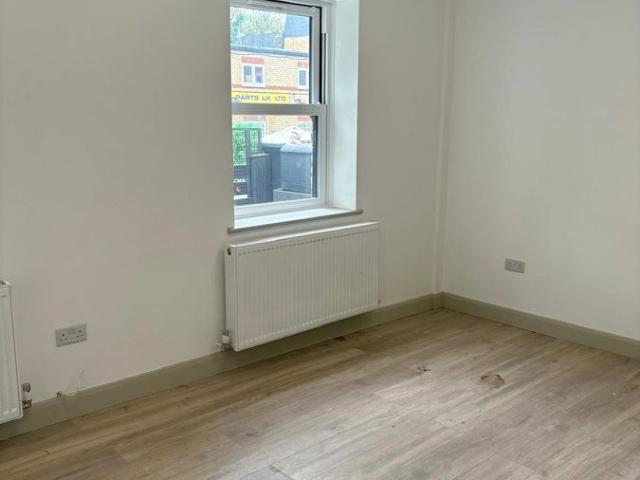 The Vale, Acton, London W3, 2 bed flat to rent, £2,300 pcm | PrimeLocation