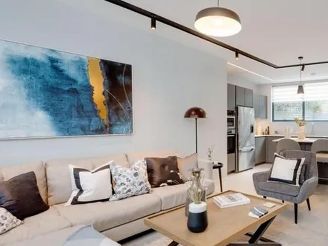 The Vale, Childs Hill, London, NW11 8SG, United Kingdom | 5 bed duplex for rent #125282910 | Rentberry