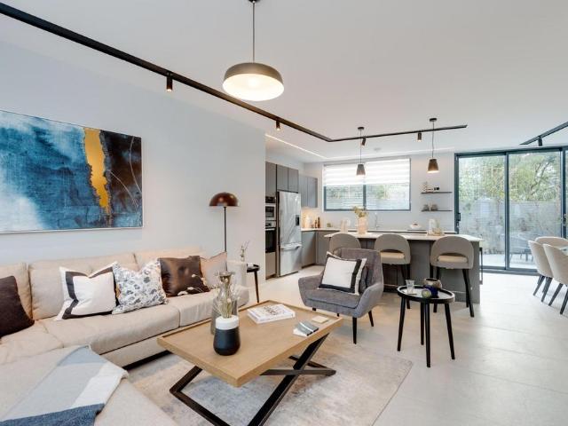 The Vale, Childs Hill, London, NW11 8SG, United Kingdom | 5 bed duplex for rent #125282910 | Rentberry