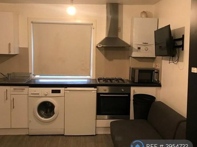 The Vale, London, W3 Studio to rent £1,120 pcm £258 pw