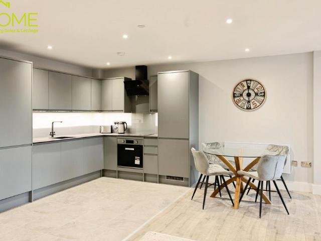The Vera Mitchell Building, 54. 1 bed flat to rent £1,090 pcm £252 pw