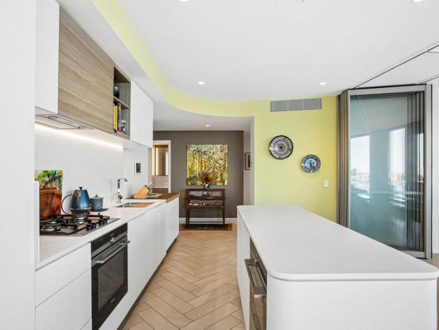 The View You Never Get Used To Three Bedrooms, One Unforgettable Outlook!