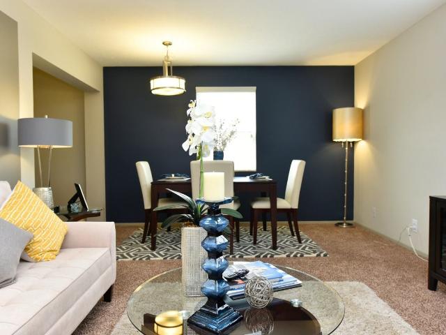 The Views at Crescent Hill 2 Bedroom Apartment for Rent at 2201 Biljana Dr, Louisville, KY 40206 Clifton Heights