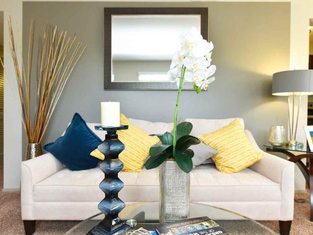 The Views at Crescent Hill 2 Bedroom Apartment for Rent at 2201 Biljana Dr, Louisville, KY 40206 Clifton Heights
