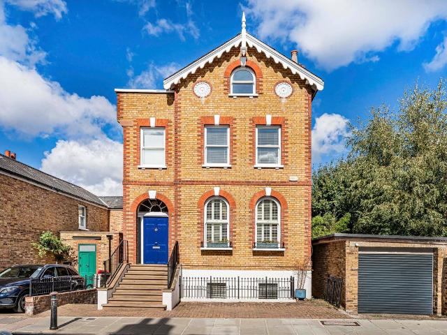 The Vineyard, Richmond TW10, 5 bed detached house to rent, £9,995 pcm | PrimeLocation