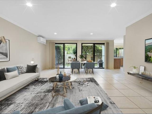 THE VINTAGE COMPLEX IN ROBINA