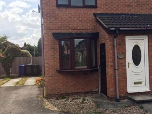 Thealby Gardens, Doncaster DN4 2 bed semi detached house to rent £825 pcm £190 pw
