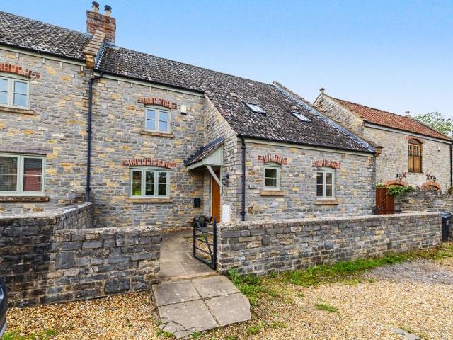 Theale, Wedmore, Somerset, BS28 3 bed semi detached house to rent £1,750 pcm £404 pw