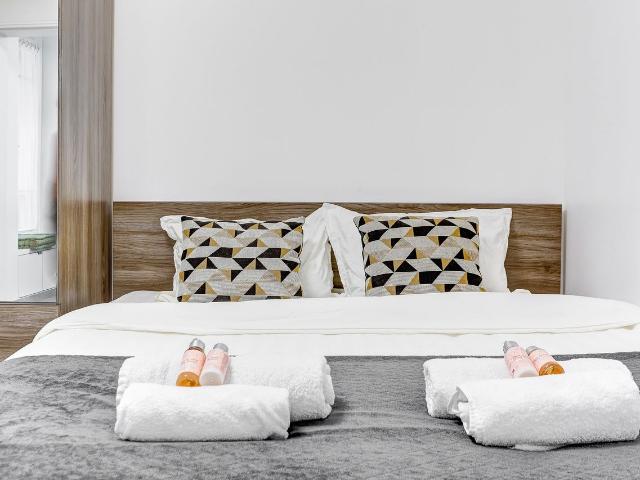 Theatre Suite: A Haven Near the Eiffel Tower, Paris Amsterdam Apartments for Rent