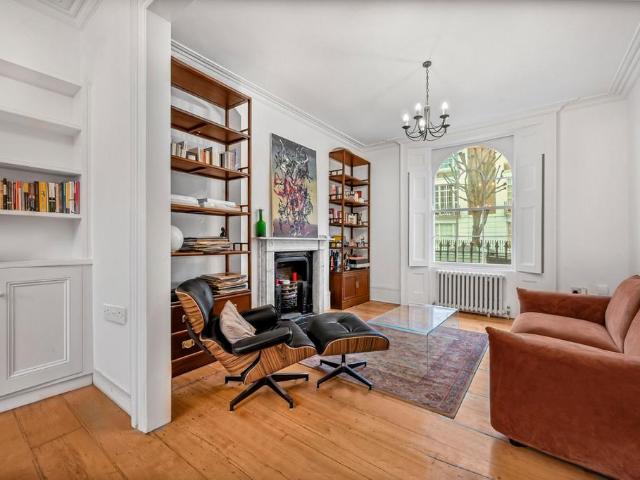 Theberton Street, Islington, London, N1 4 bed terraced house to rent £8,500 pcm £1,962 pw