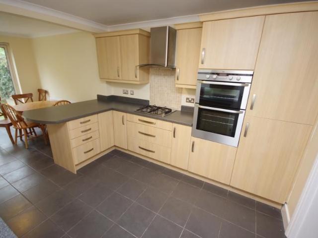 Theobalds Ave, North Finchley N12, 4 bed terraced house to rent, £3,100 pcm | PrimeLocation